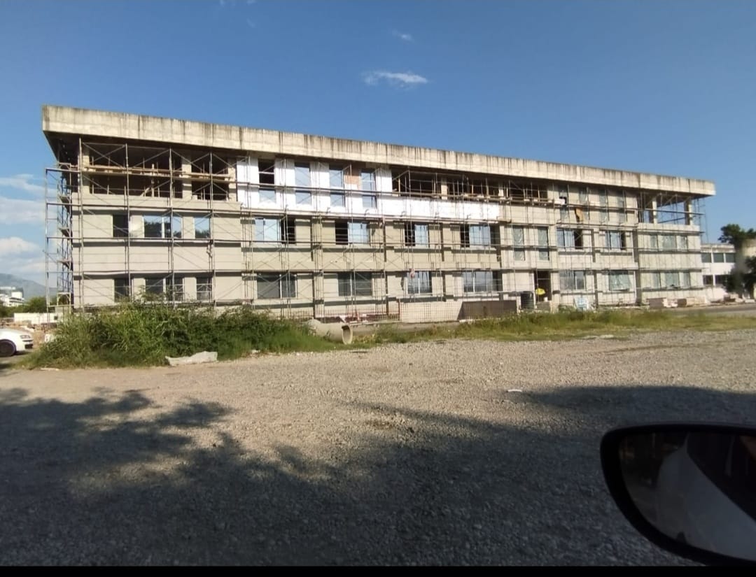 Montenegro Üniversitesi Bina Projesi